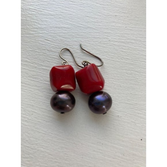 Goregous Coral and Black Pearl Drop Pierced Earrings- READ - Picture 3 of 4